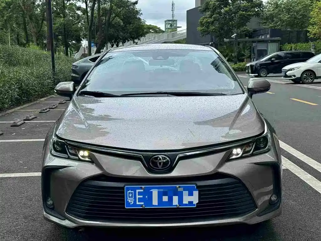 Toyota Corolla - фото 3