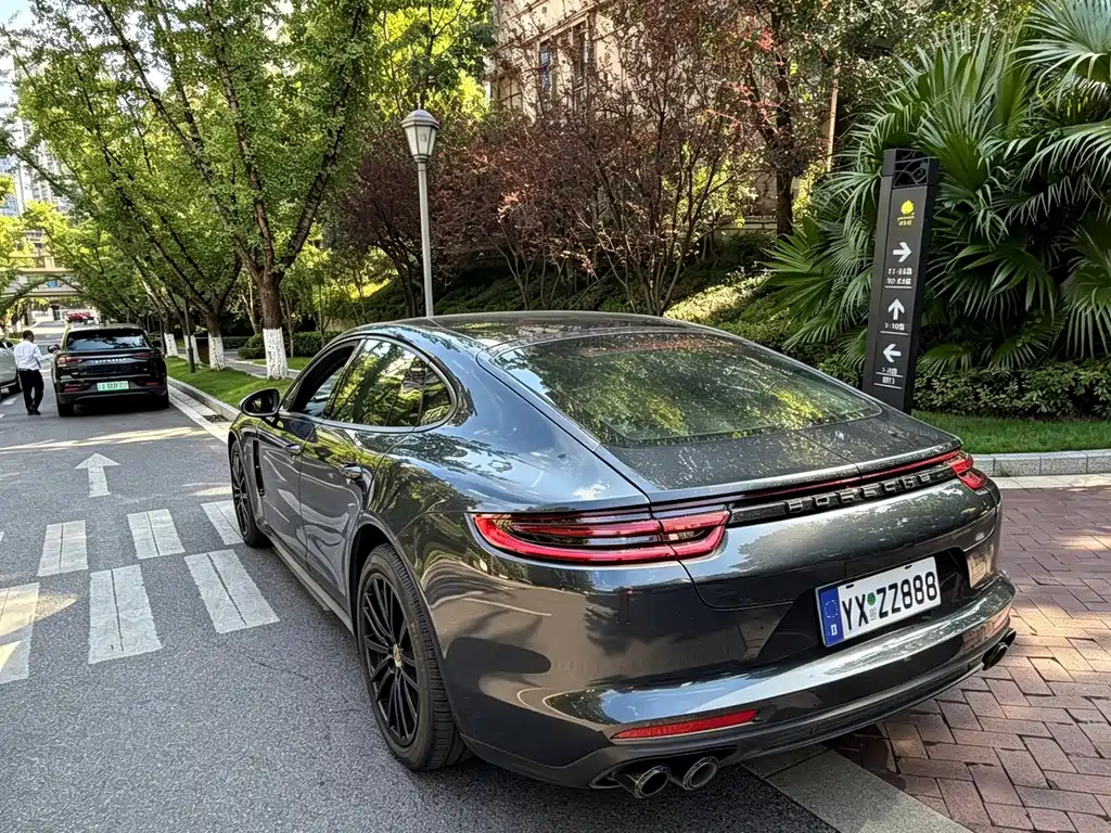 Porsche Panamera — миниатюра 12