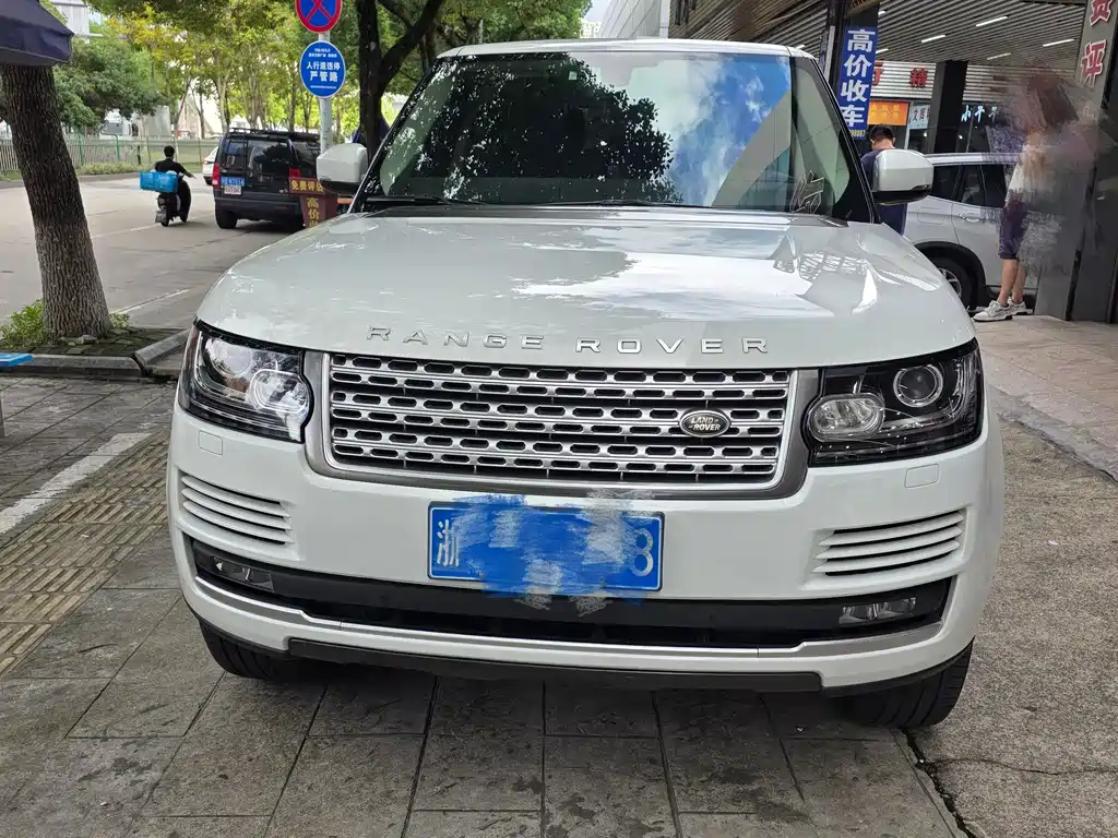 Land Rover Range Rover — миниатюра 2