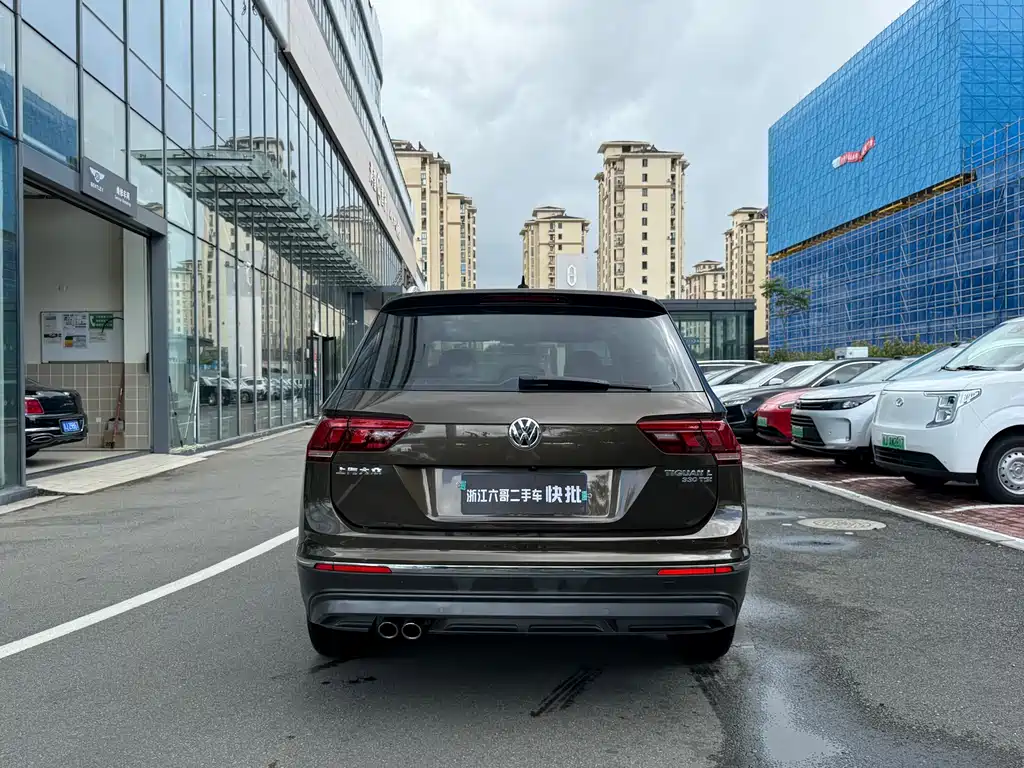 Volkswagen Tiguan L — миниатюра 7