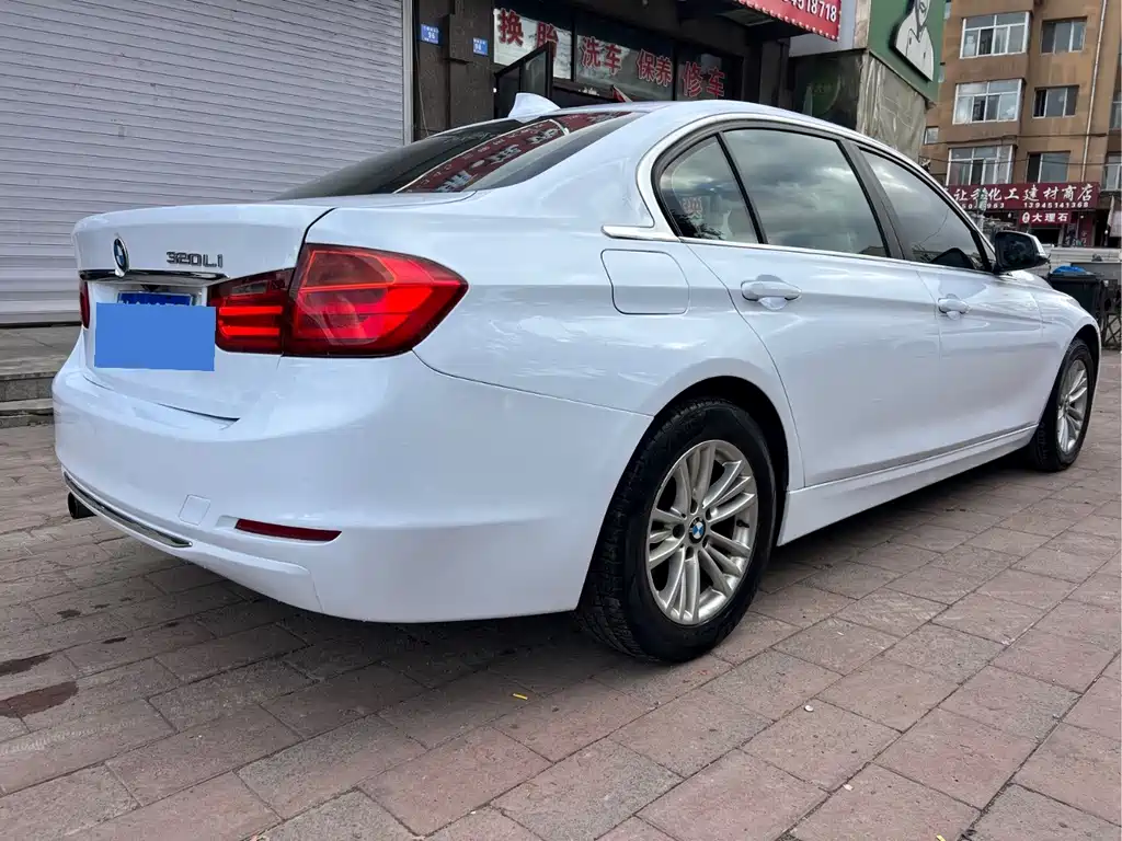 BMW 3 Series — миниатюра 4