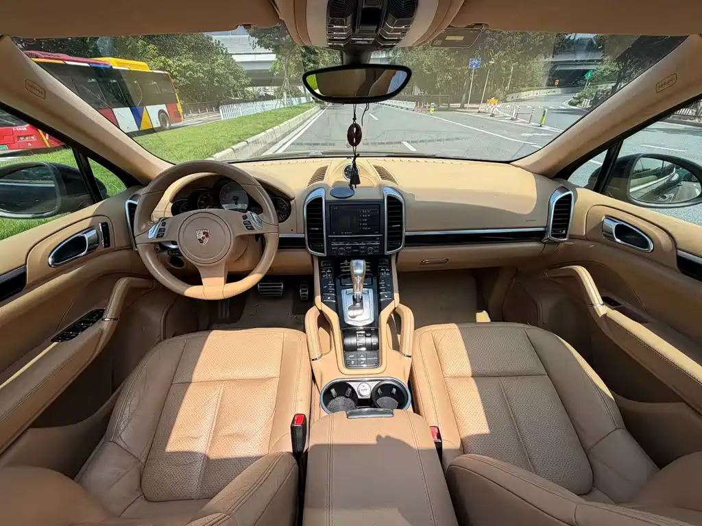 Porsche Cayenne 2011 Cayenne S Hybrid 3.0T