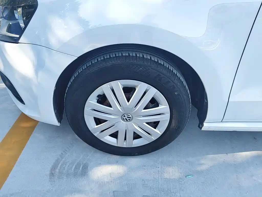 Volkswagen Polo — миниатюра 23