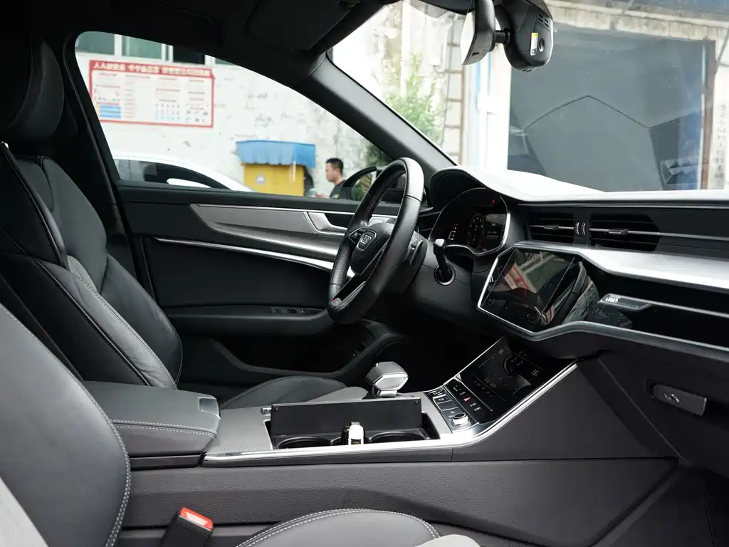Audi A6L — миниатюра 13