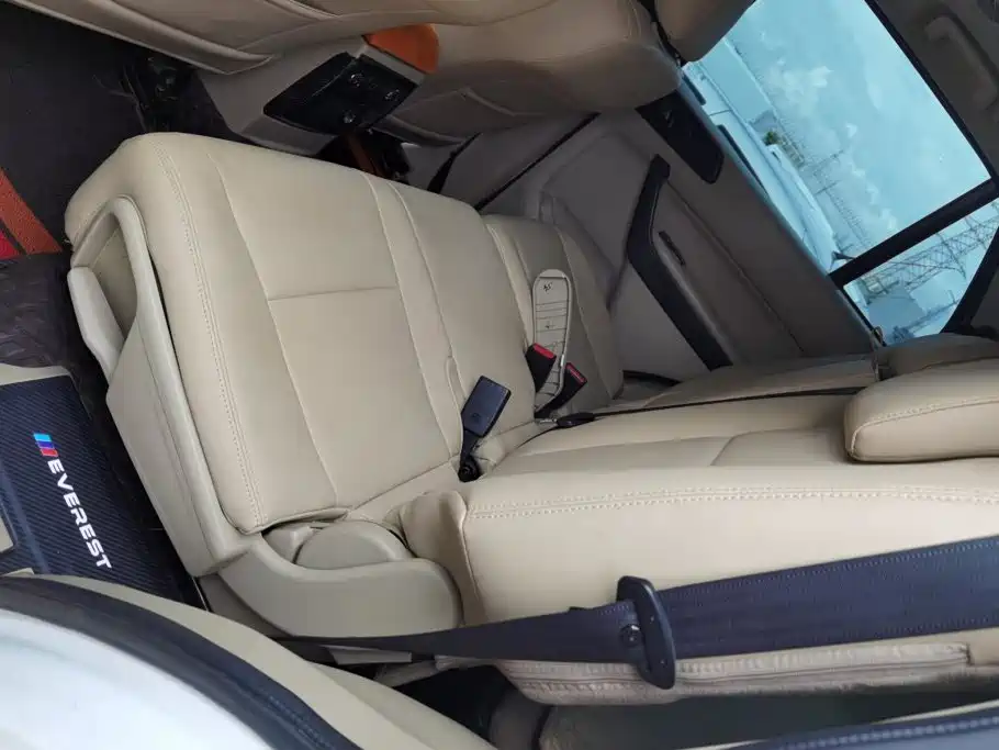 Ford Everest — миниатюра 11