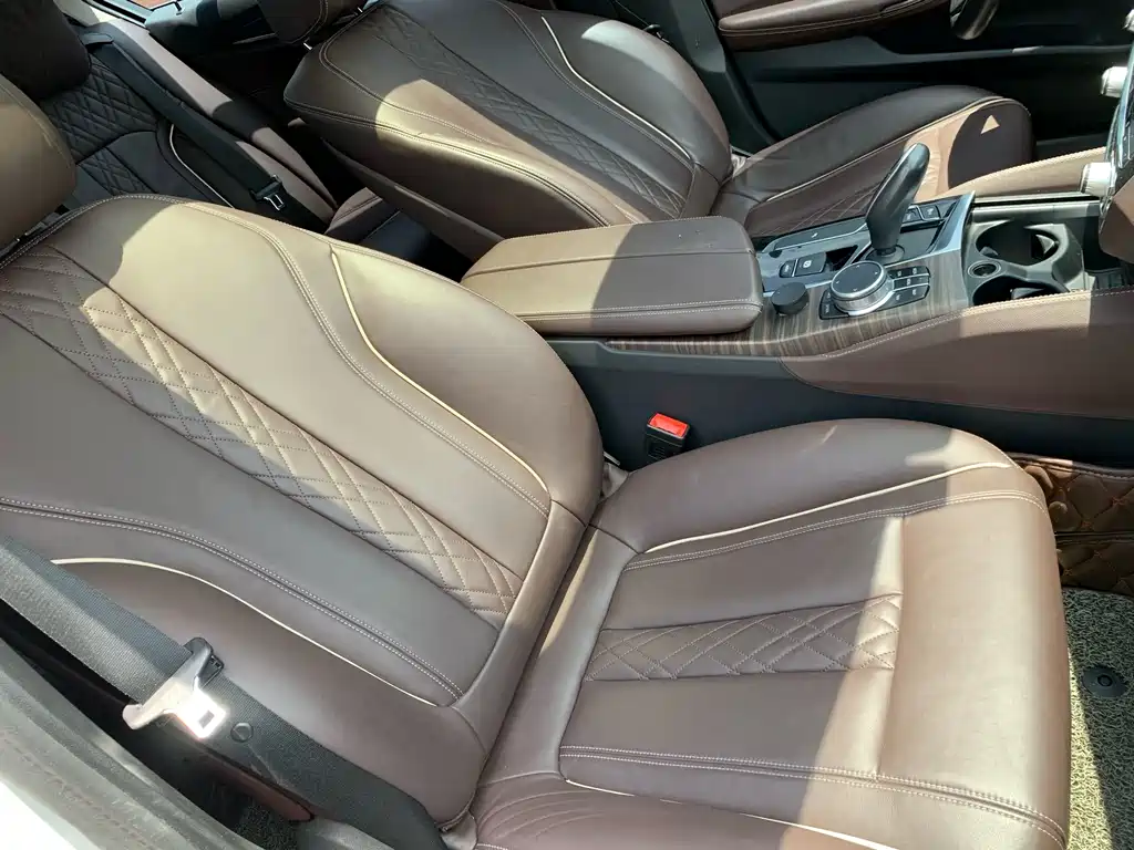 BMW 5 Series — миниатюра 26