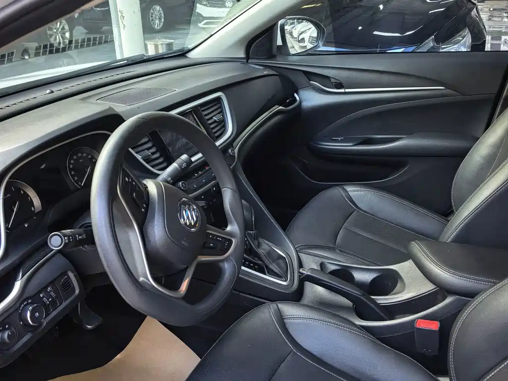 Buick Excelle — миниатюра 7