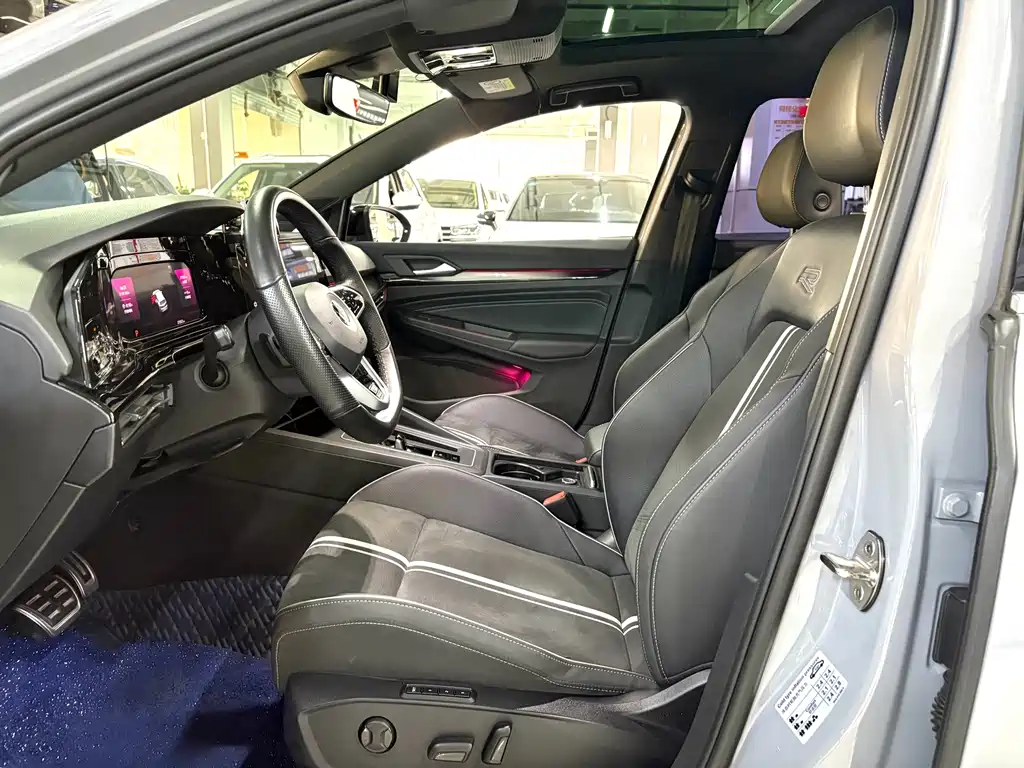 Volkswagen Golf — миниатюра 4