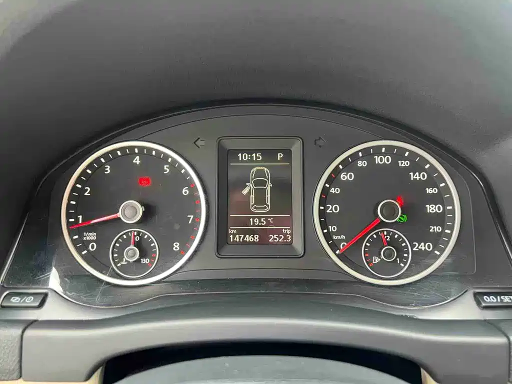 Volkswagen Tiguan 2015 1.8TSI AT