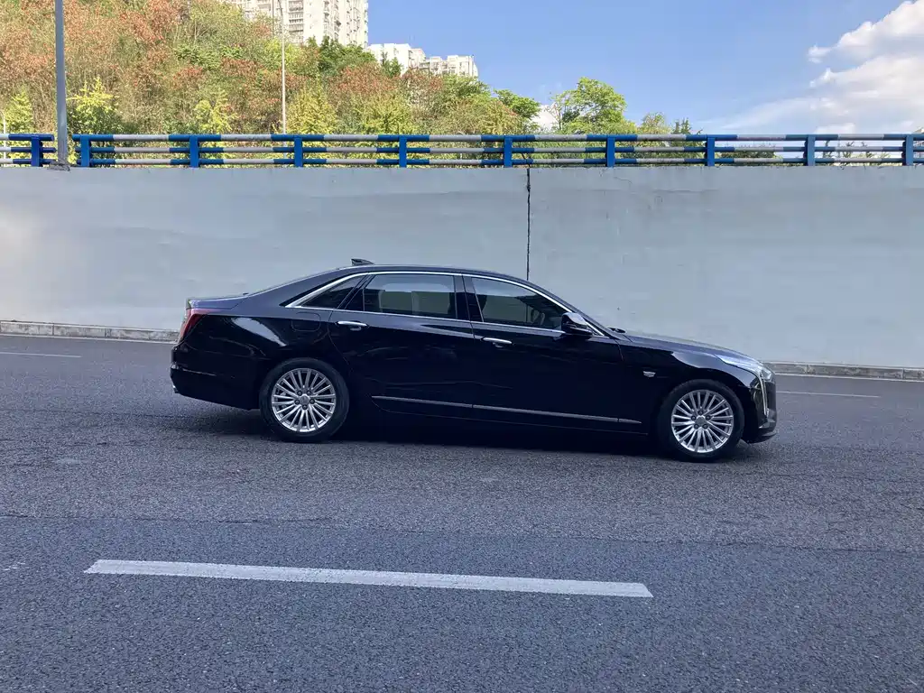 Cadillac CT6 — миниатюра 11