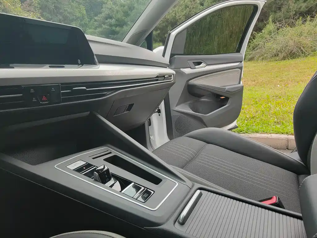 Volkswagen Golf 2023 280TSI DSG Pro