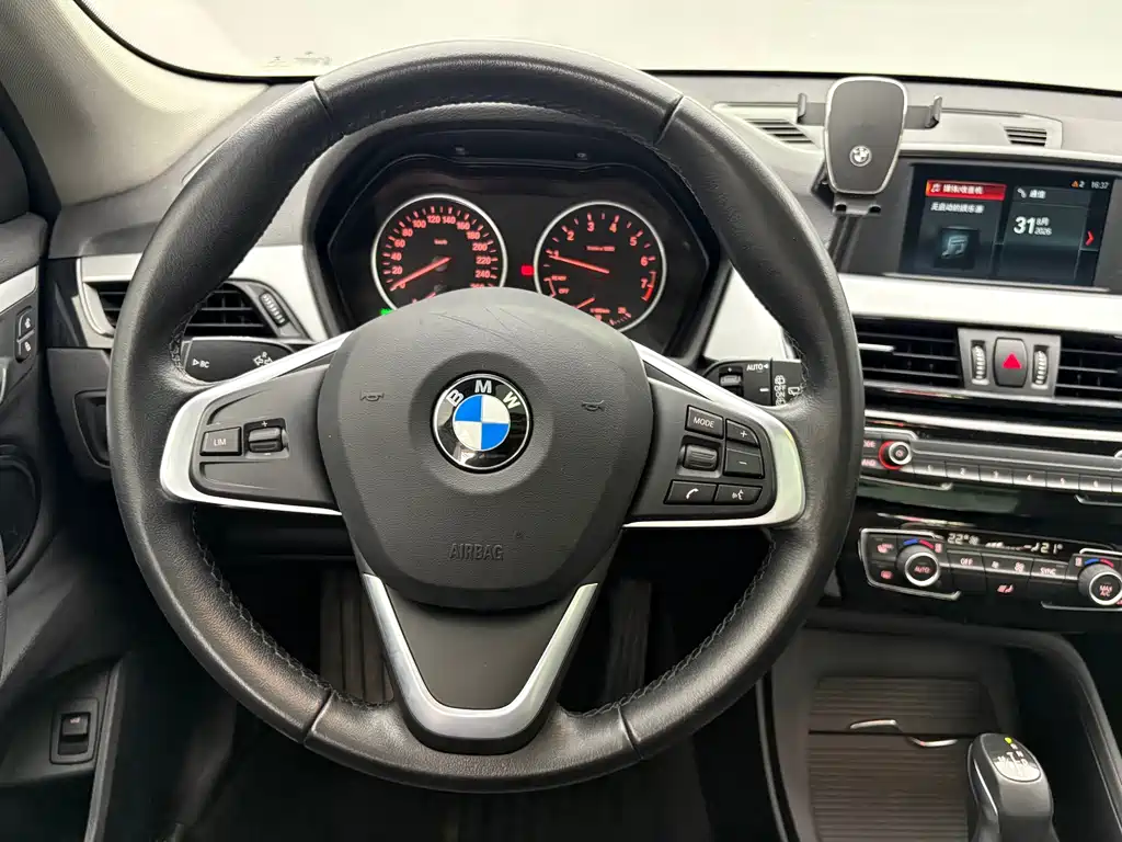 BMW X1 — миниатюра 11