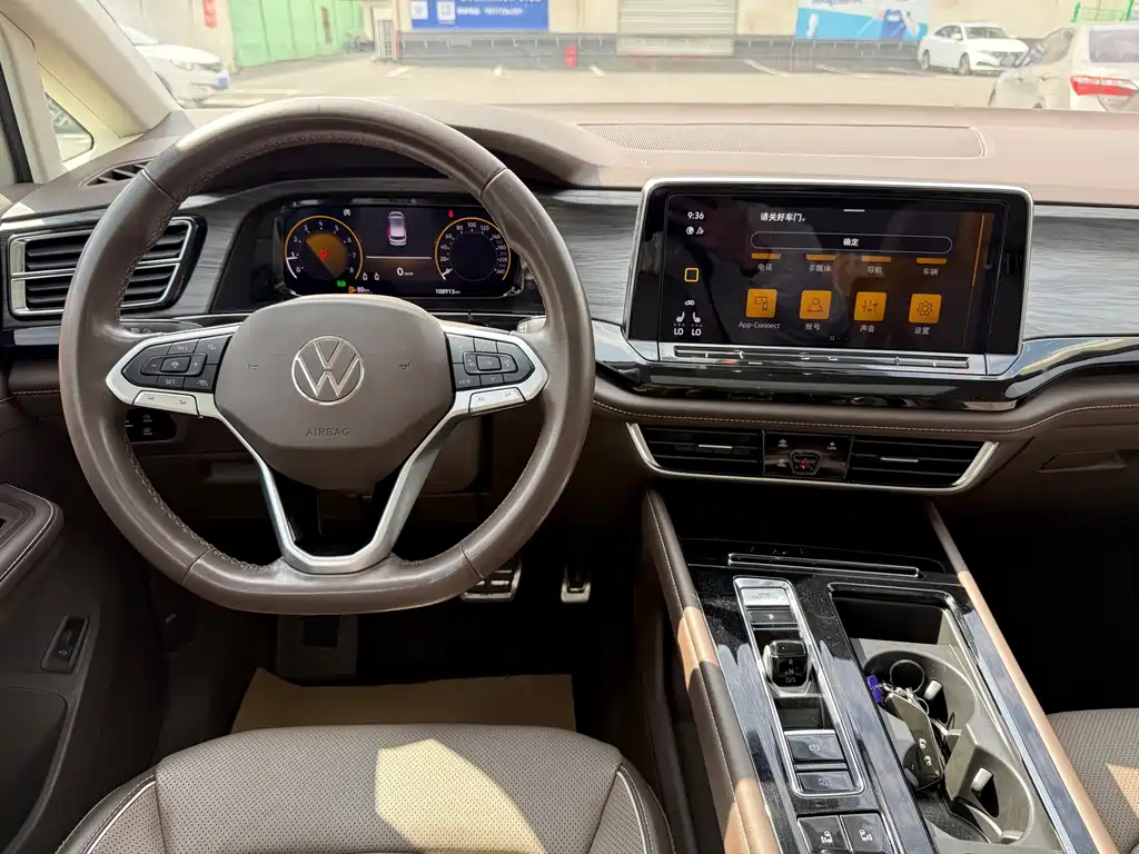 Volkswagen Viloran 380TSI Premium Edition, фото 11