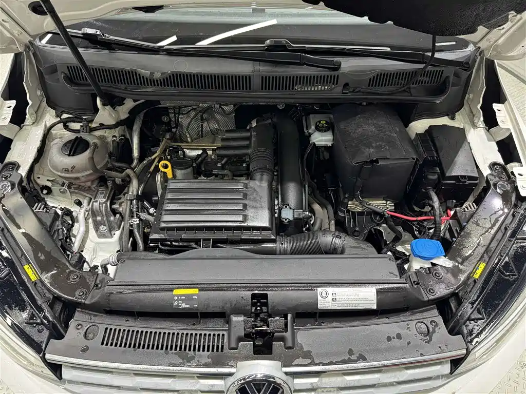 Volkswagen Touran — миниатюра 34