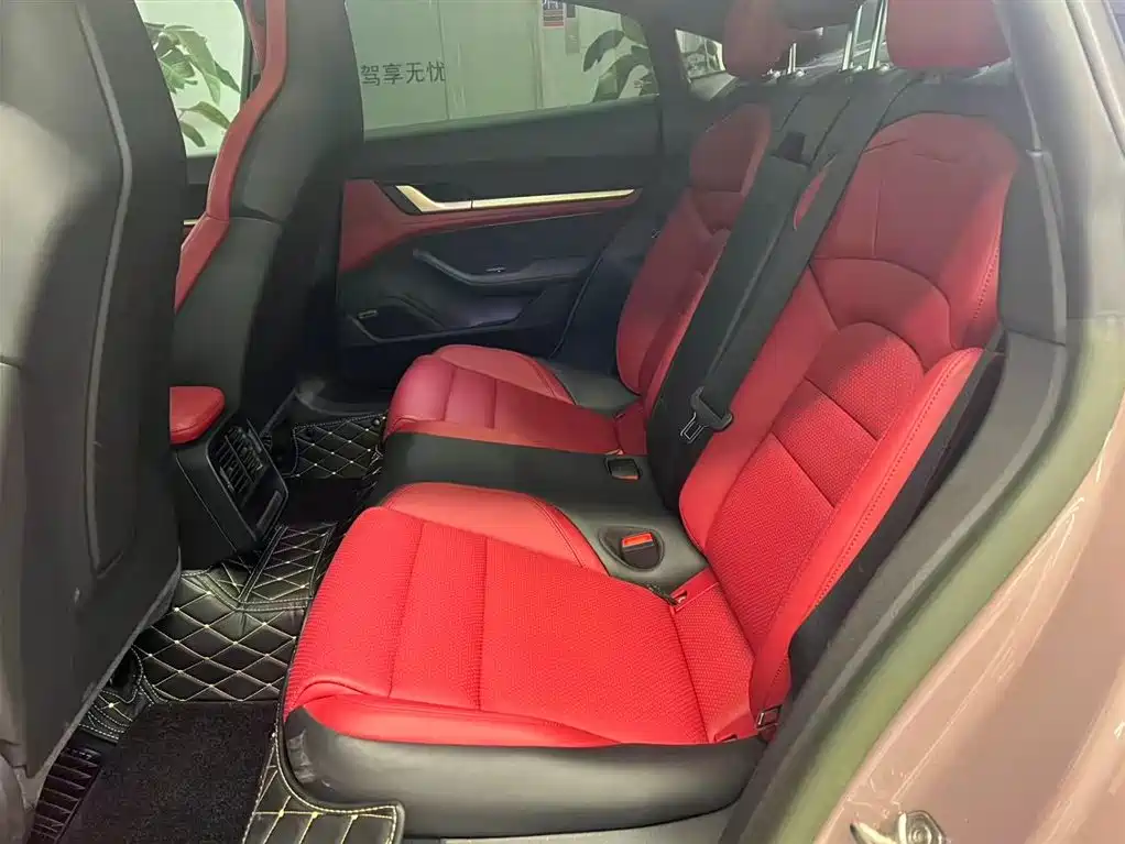Porsche Taycan — миниатюра 20