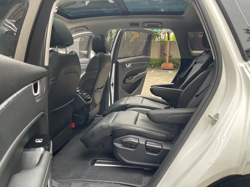 Wuling Victory — миниатюра 10