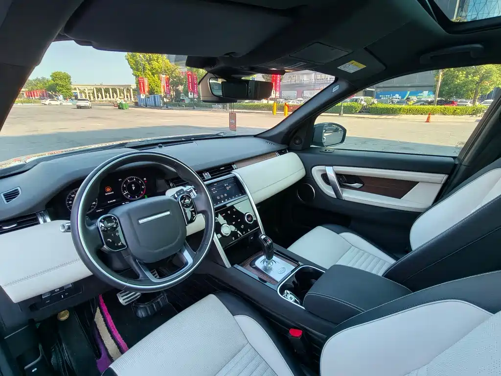 Land Rover Discovery Sport — миниатюра 15