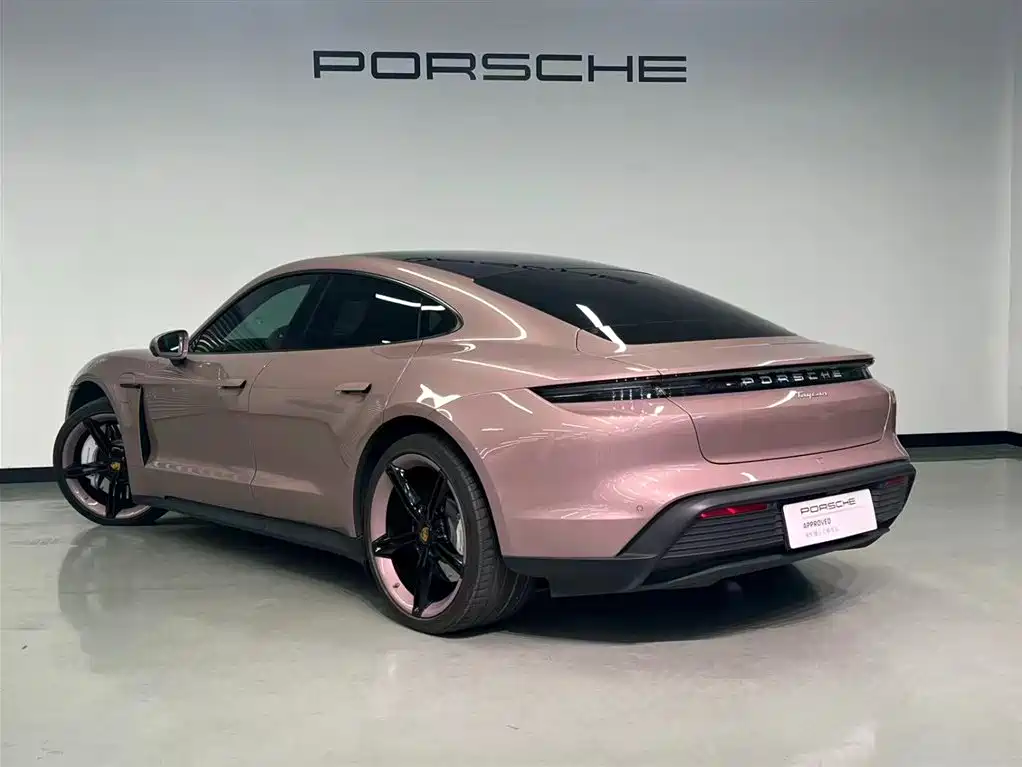 Porsche Taycan — миниатюра 6