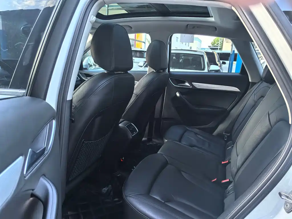 Audi Q3 — миниатюра 5