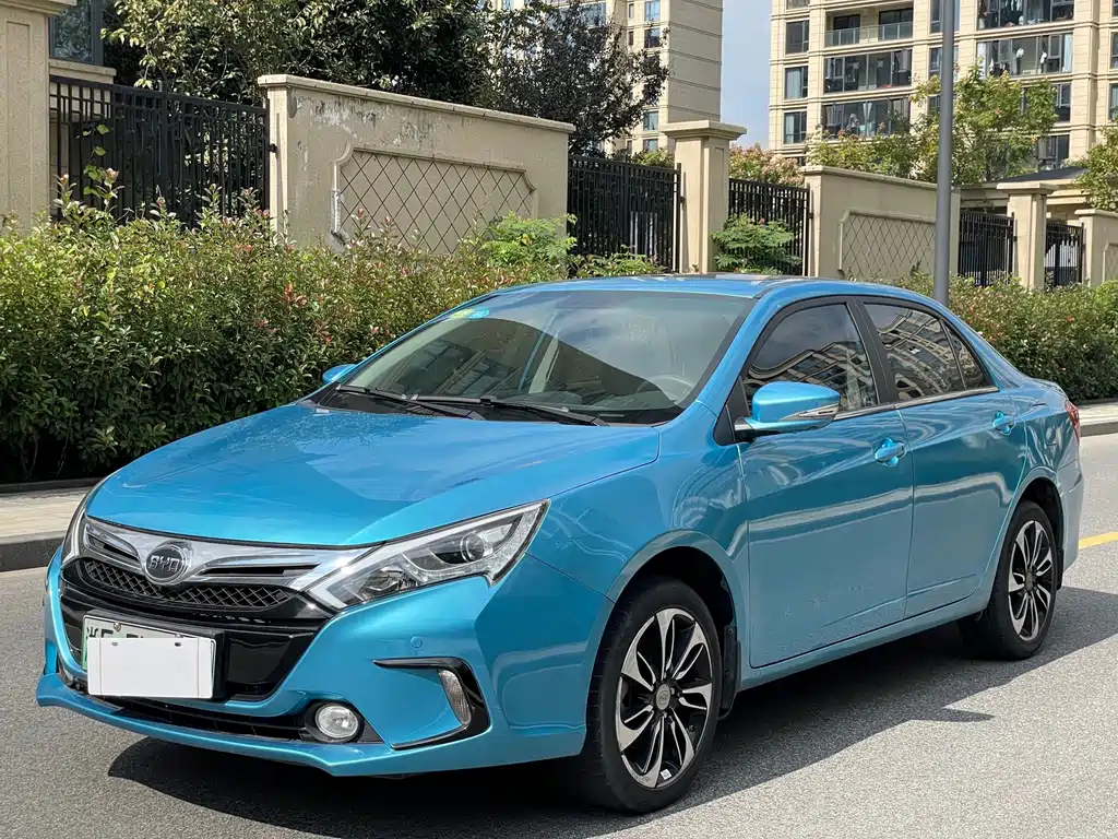 2016 BYD Qin - zdjęcie 1 z 14