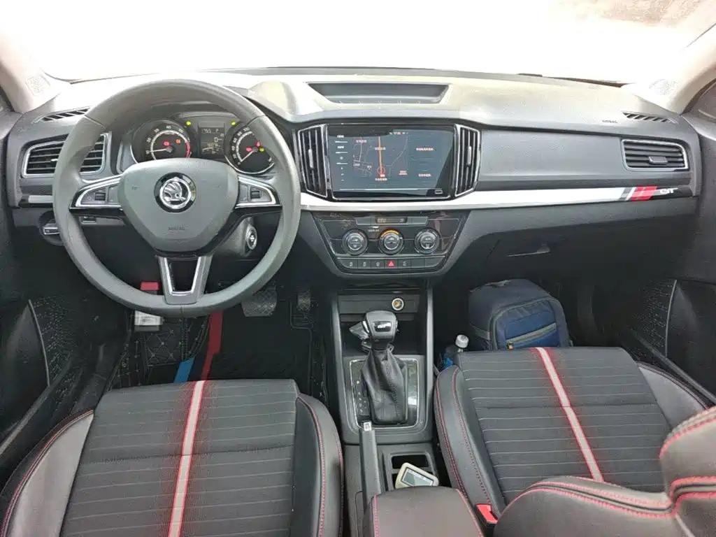 Skoda Kamiq — миниатюра 10