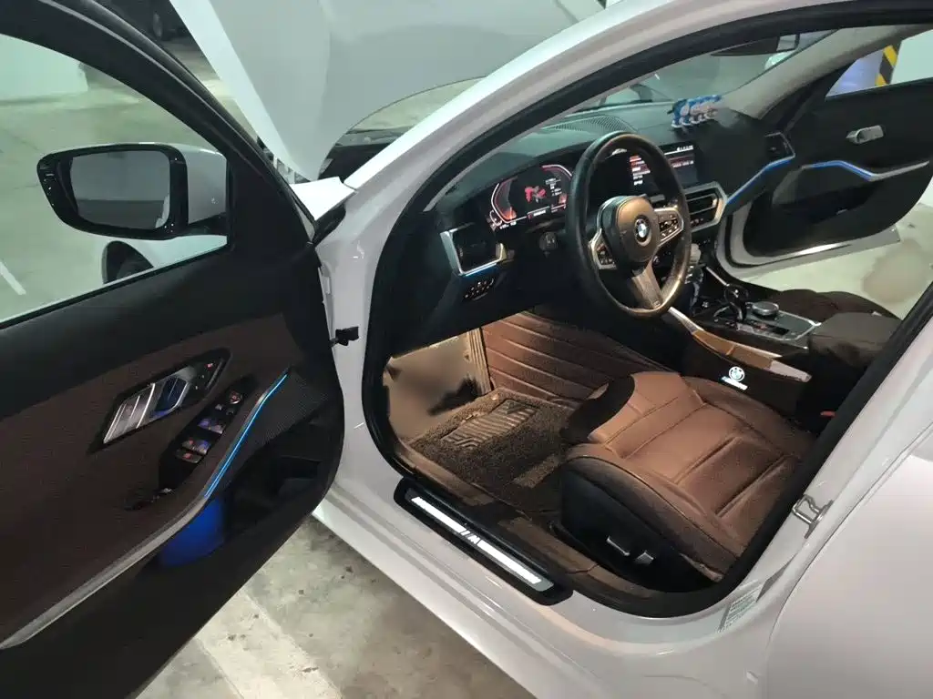 BMW 3 Series — миниатюра 14