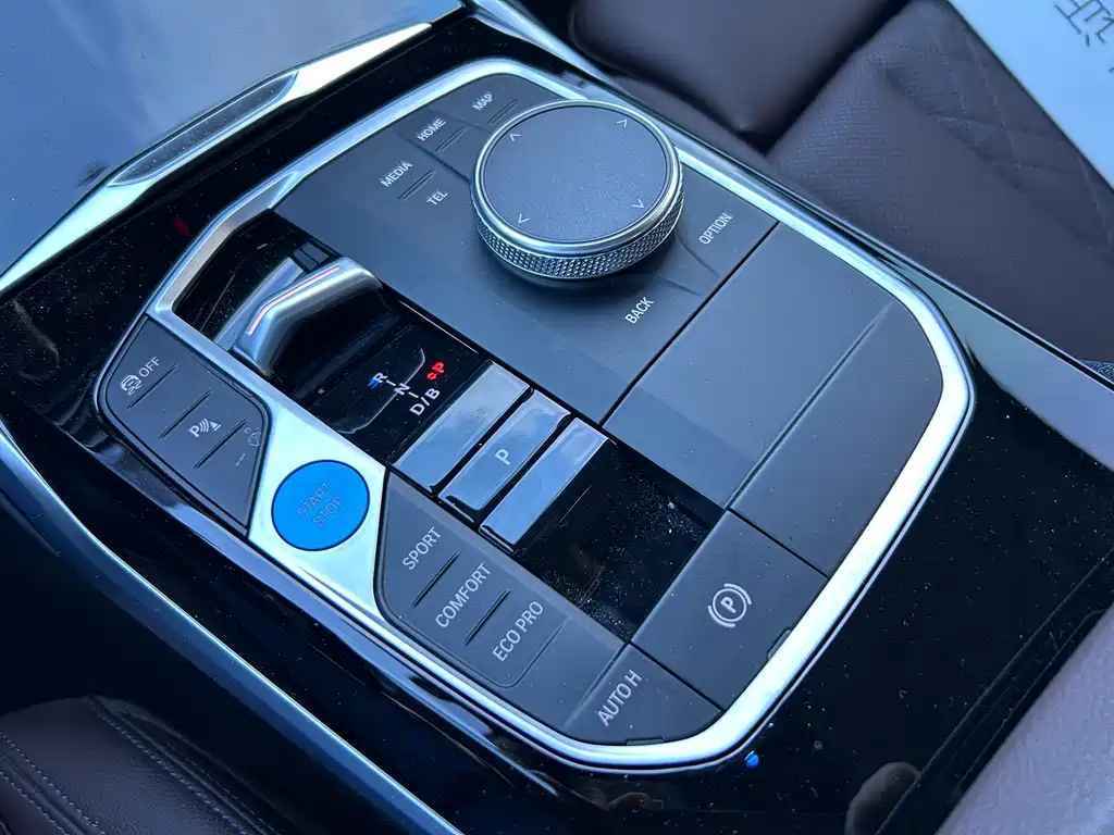 BMW i3 — миниатюра 8