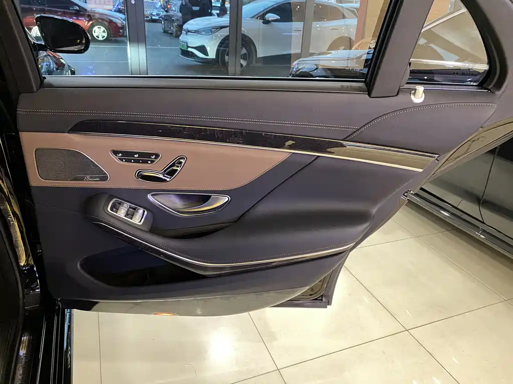 MERCEDES-BENZ S CLASS