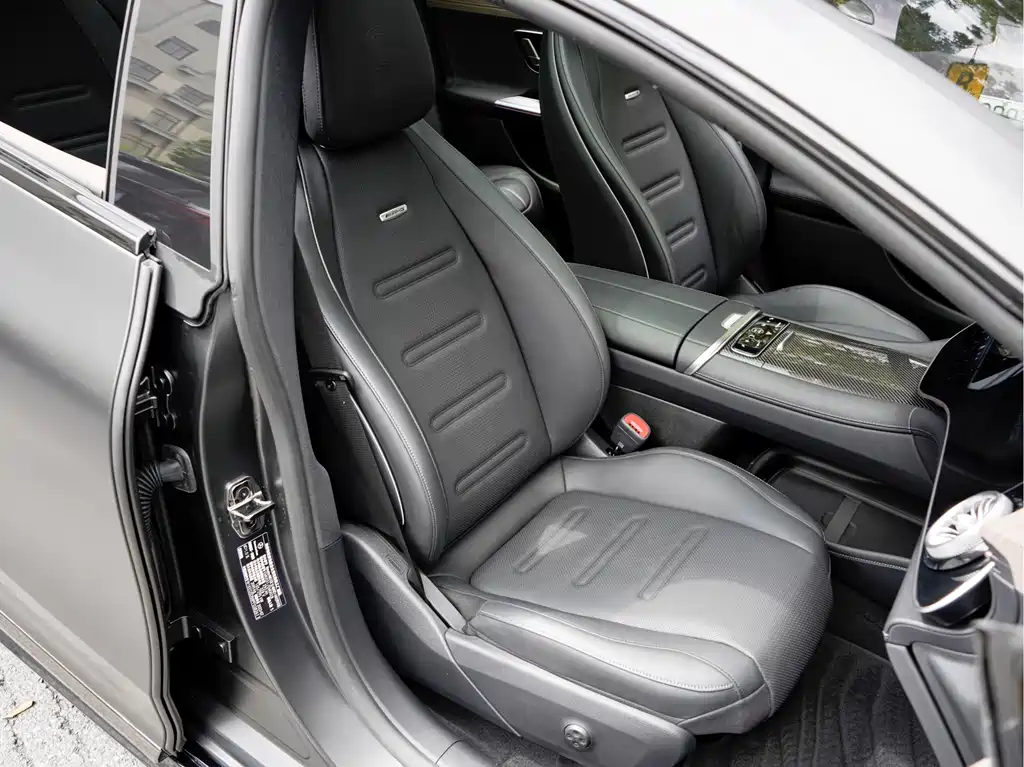 Mercedes-Benz EQE AMG — миниатюра 18