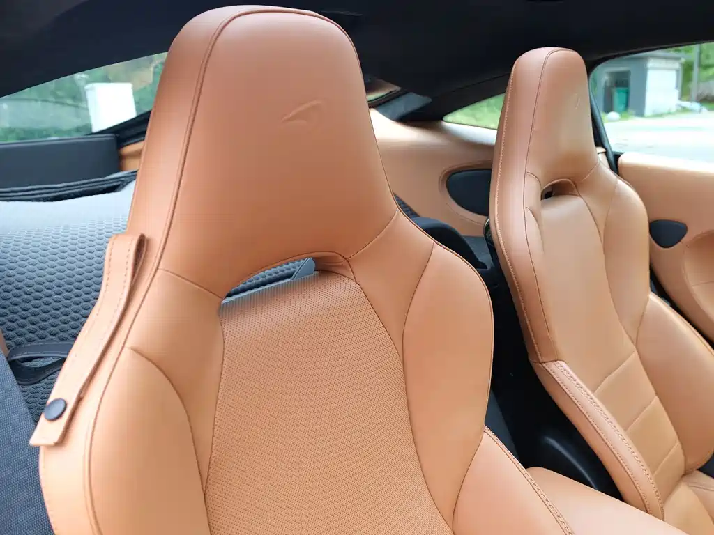 McLaren GT — миниатюра 19