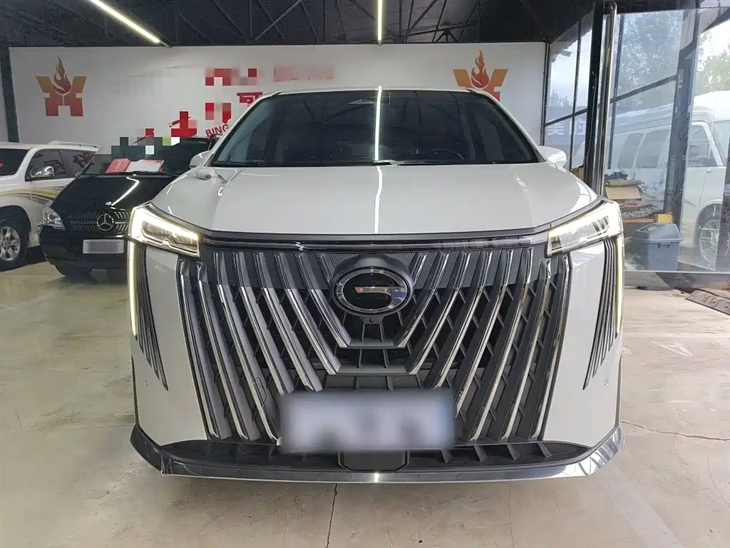 GAC TRUMPCHI M8