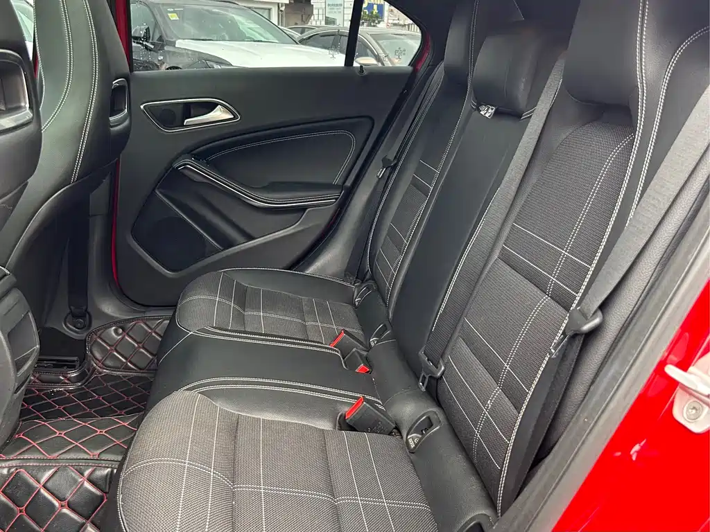 Mercedes-Benz A-Class (Import) — миниатюра 19