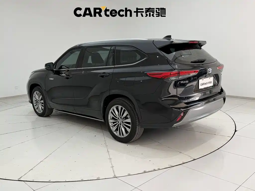 Toyota Highlander — миниатюра 7