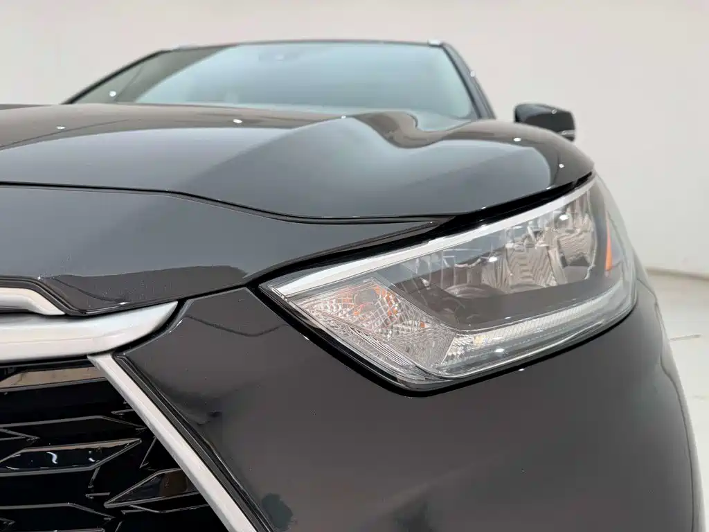 Toyota Highlander — миниатюра 9