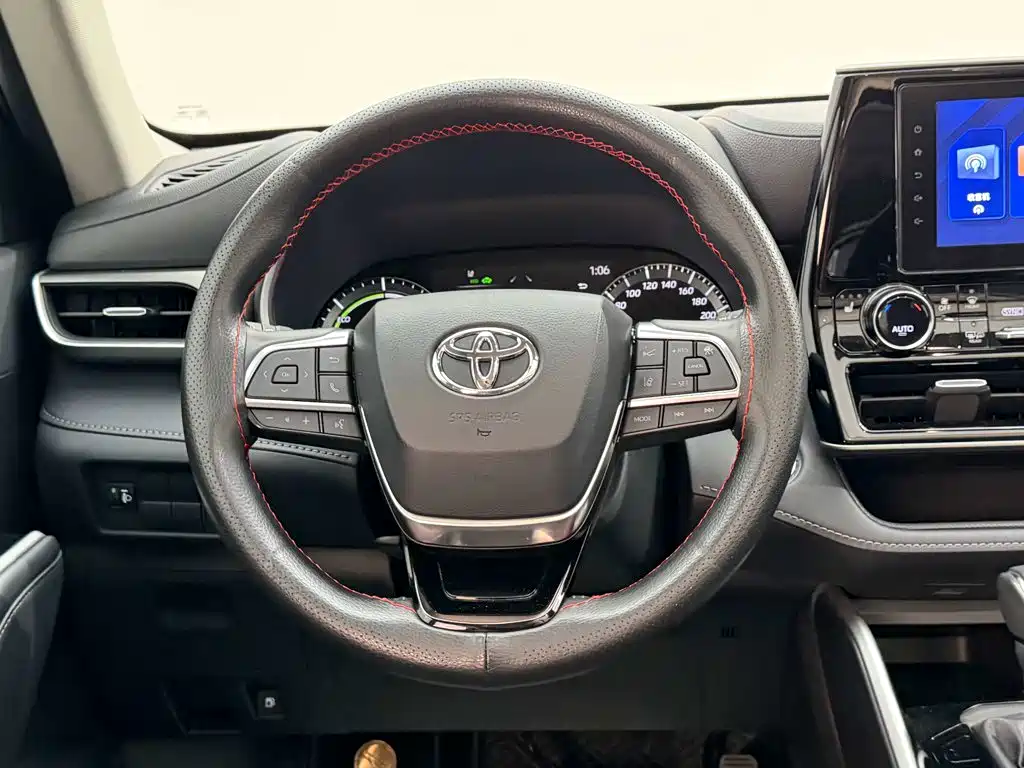 Toyota Highlander — миниатюра 14