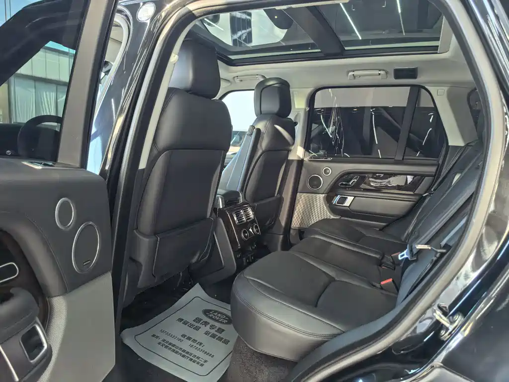 Land Rover Range Rover — миниатюра 7