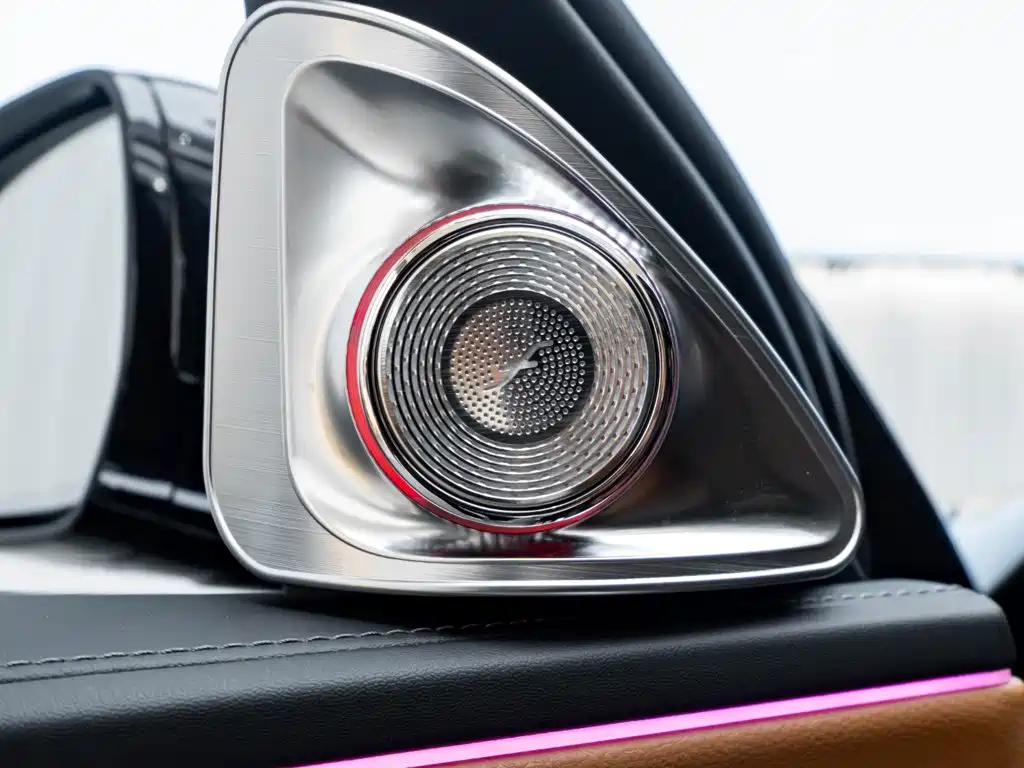 Mercedes-Benz E-Class — миниатюра 23
