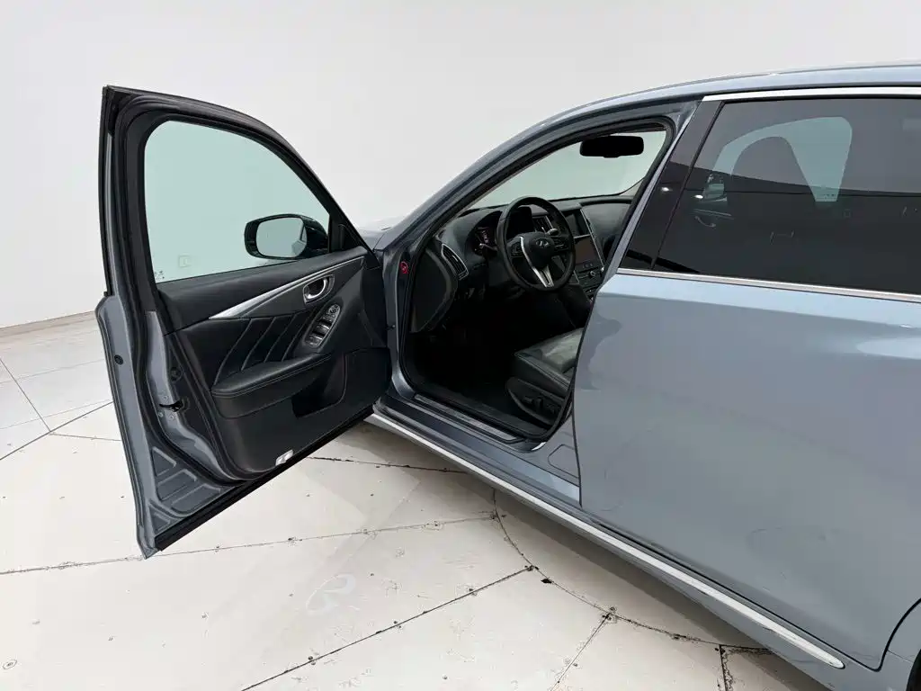 Infiniti Q50L — миниатюра 22