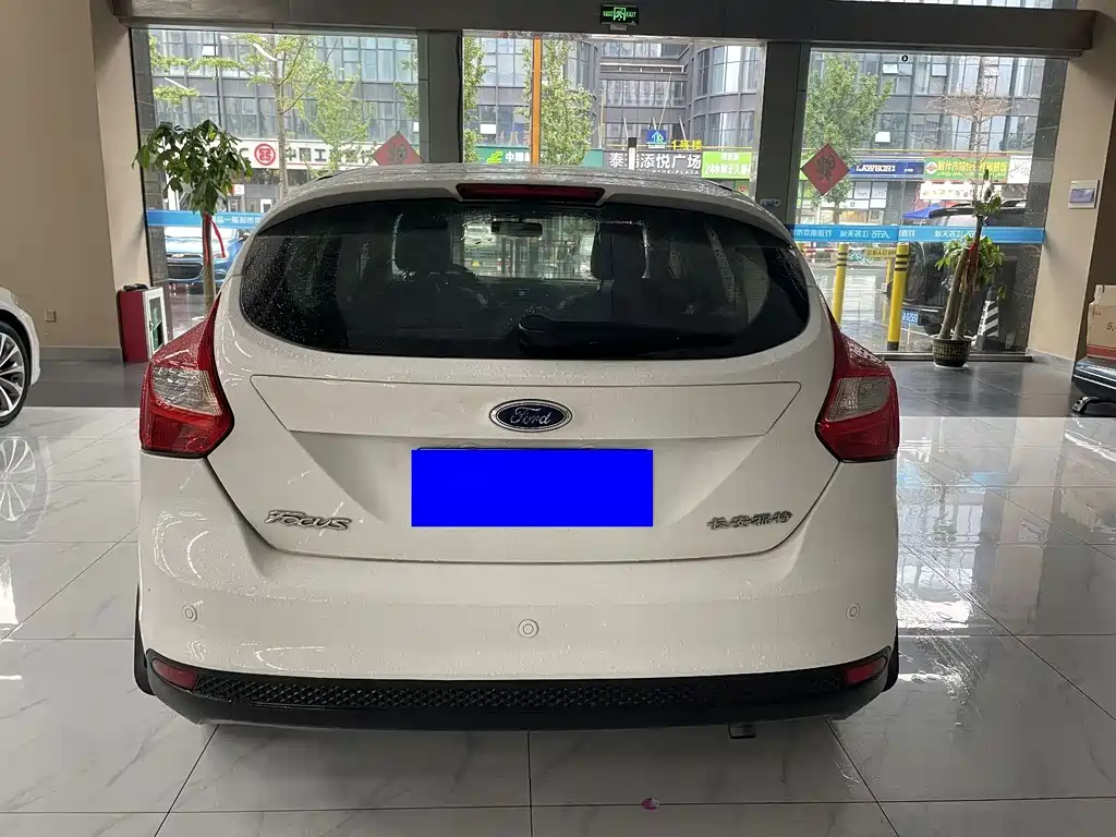 Ford Focus — миниатюра 4