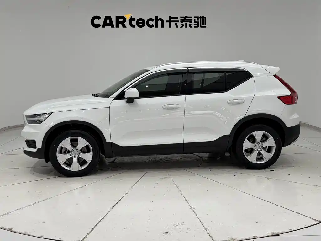Volvo XC40 — миниатюра 7