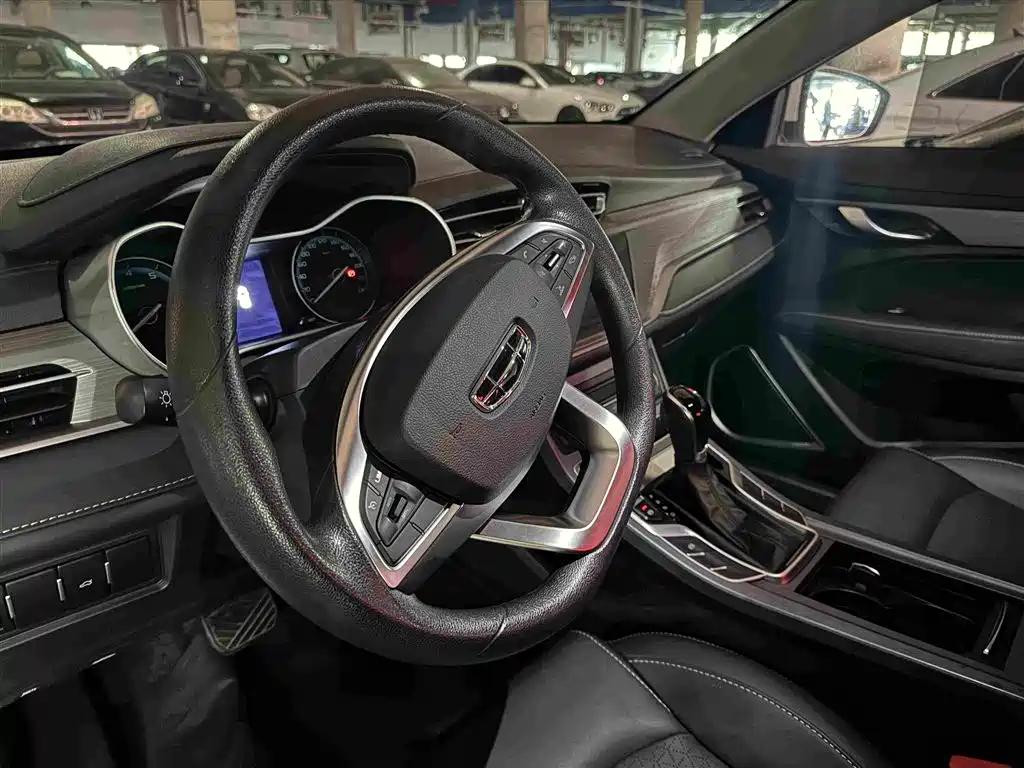 Geely Emgrand — миниатюра 6