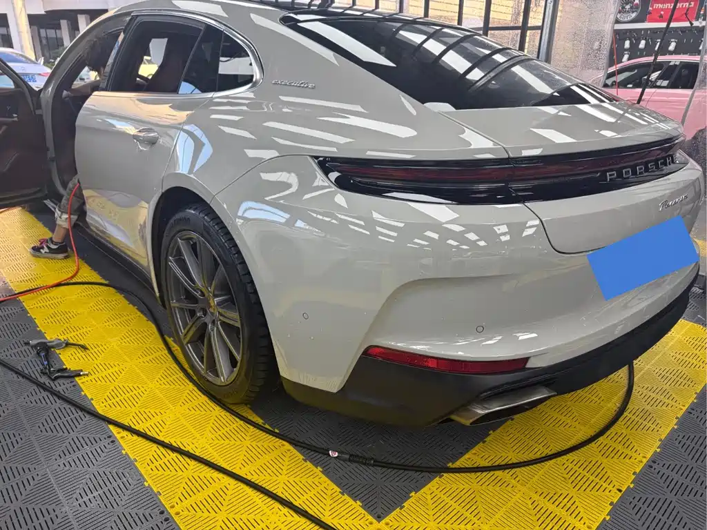 Porsche Panamera — миниатюра 14
