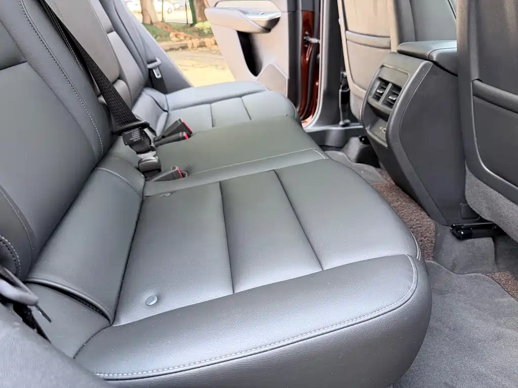 Cadillac XT4 — миниатюра 11