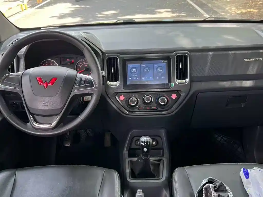 Wuling Journey — миниатюра 5
