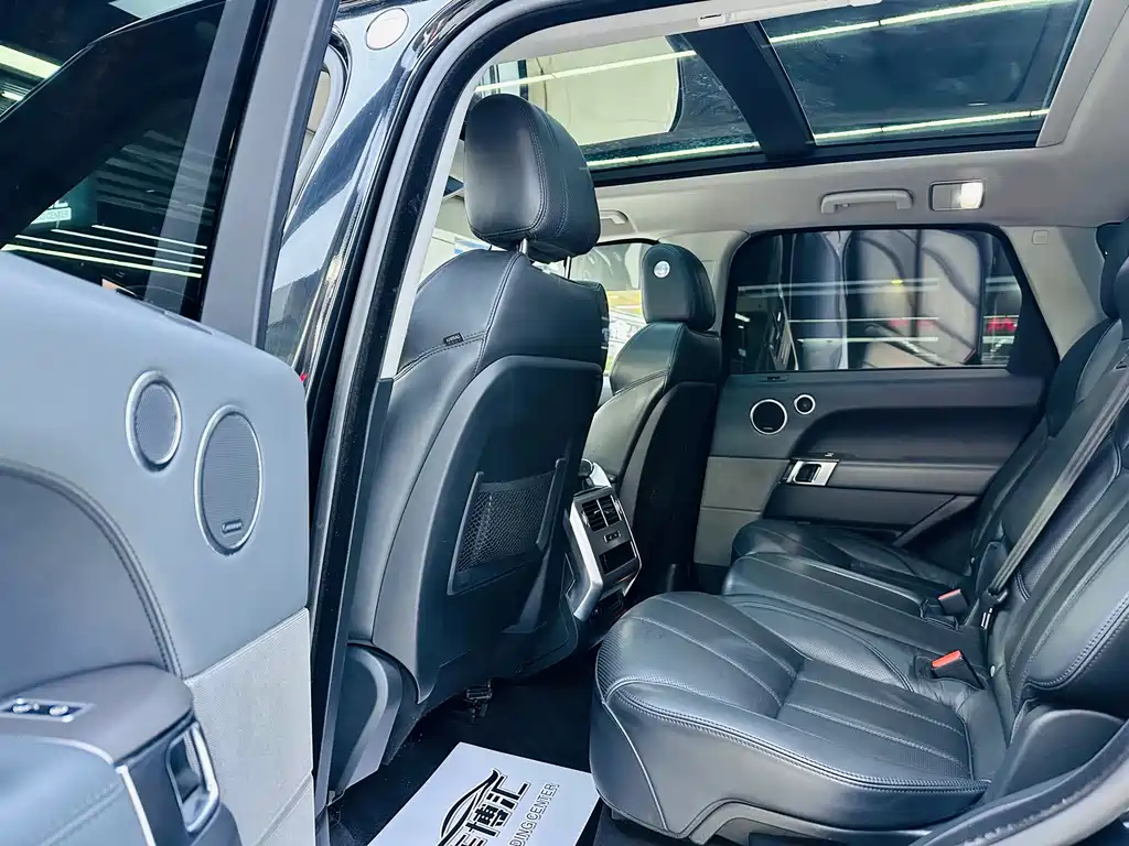Land Rover Sport — миниатюра 10