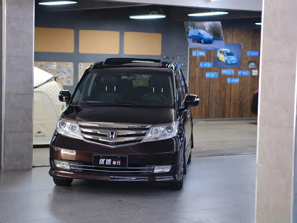 Honda Elysion — миниатюра 13