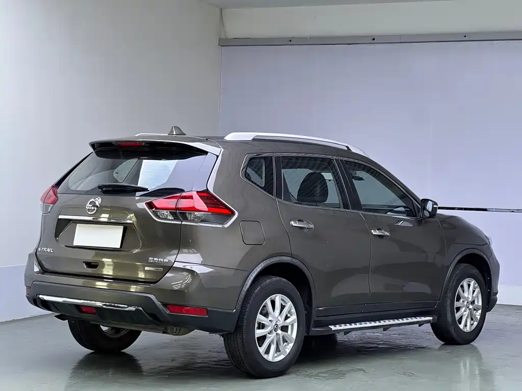 Nissan X-Trail — миниатюра 6