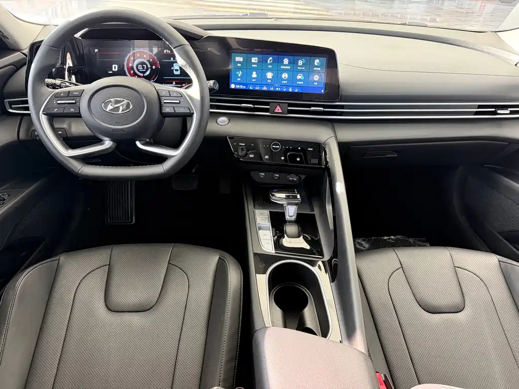 Hyundai Elantra — миниатюра 5
