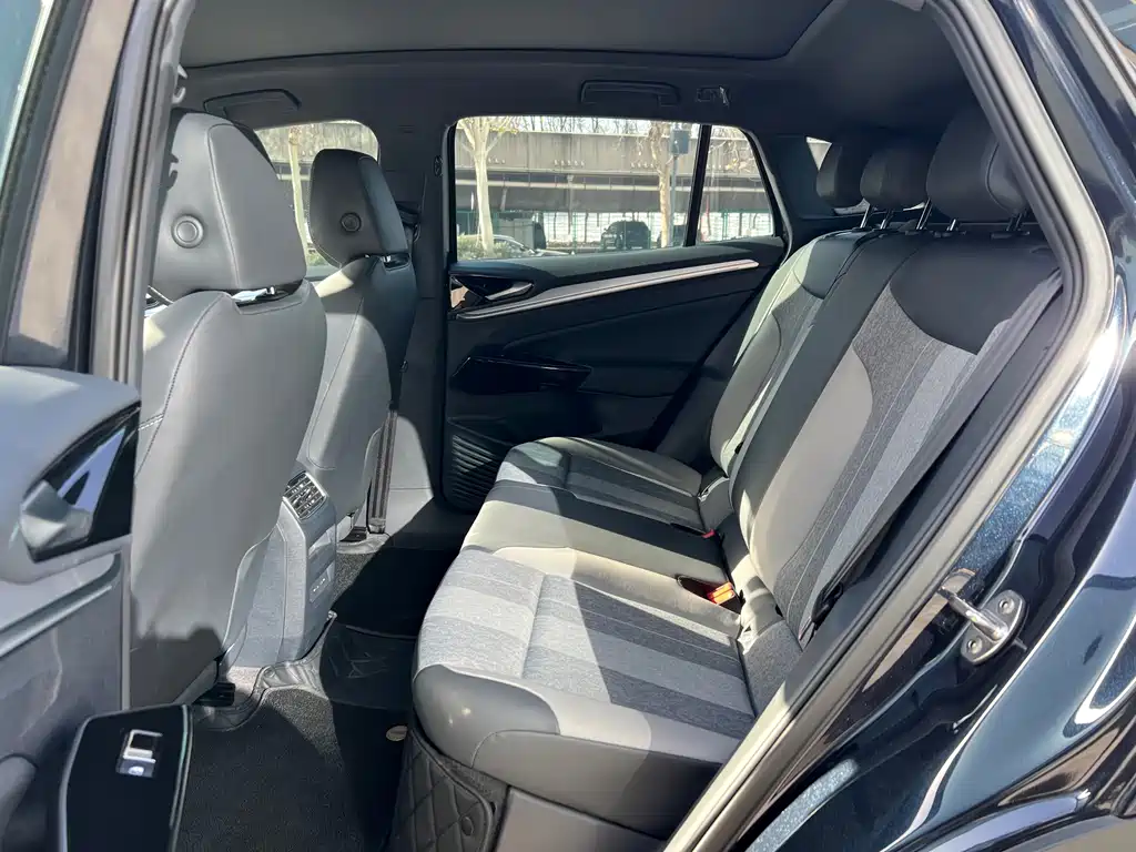 VOLKSWAGEN ID.4 CROZZ