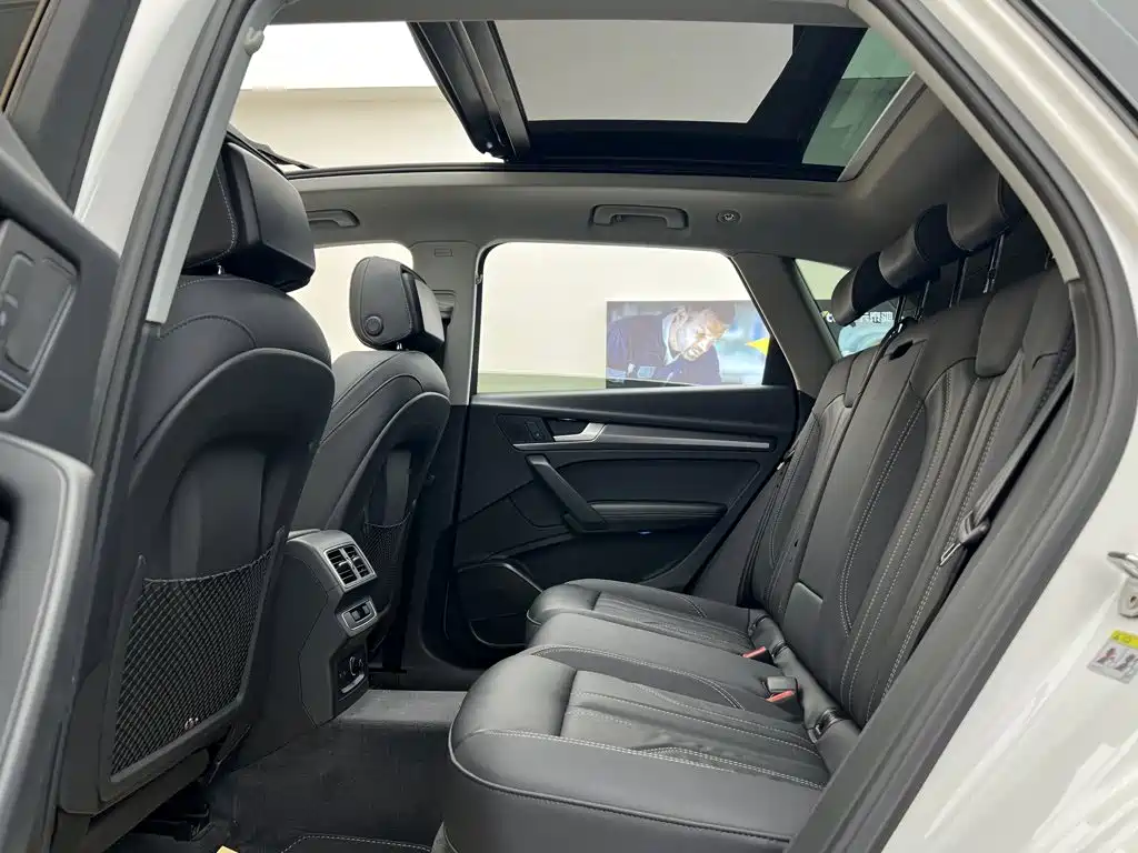 Audi Q5L — миниатюра 23